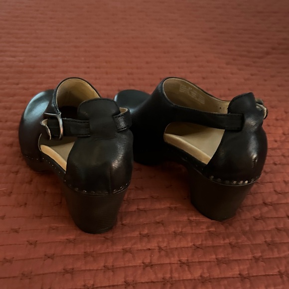 Dansko Sassy Black Leather - Picture 4 of 6